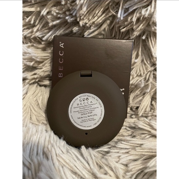 💰 BECCA Shimmering Skin Perfector Poured Crème - Picture 2 of 2